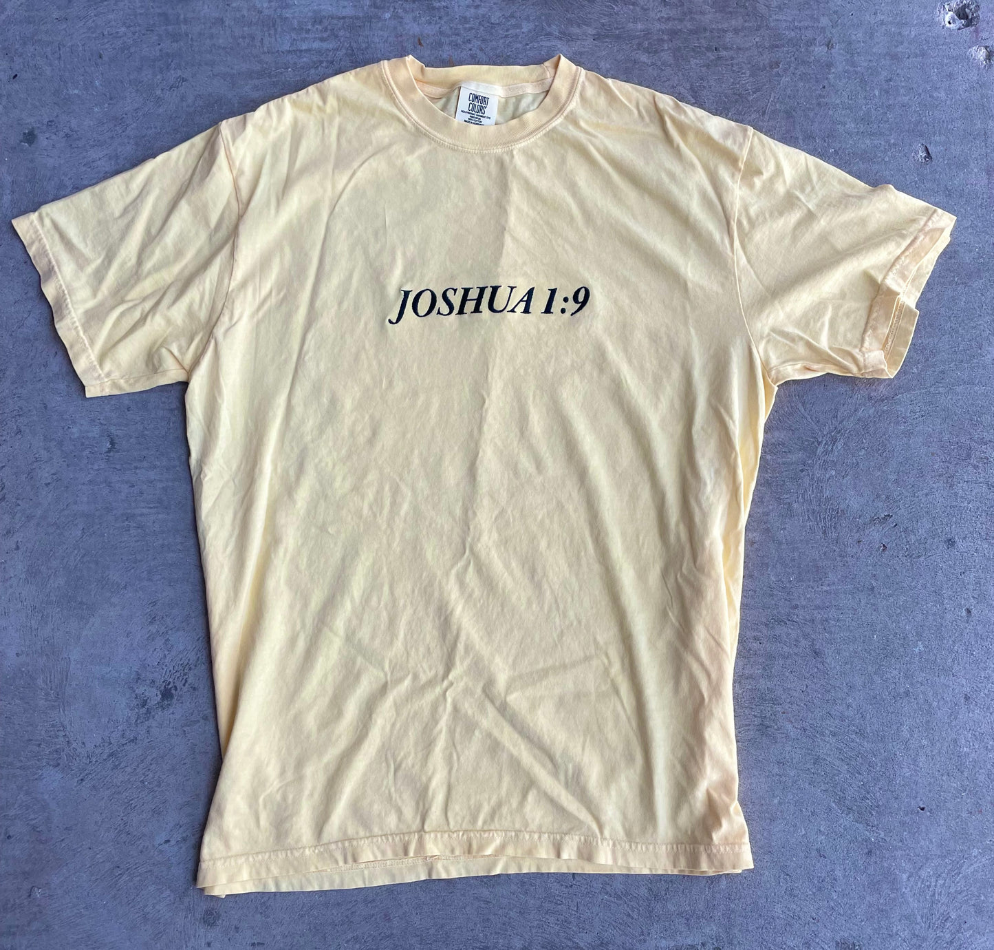 Joshua 1:9 T Shirt