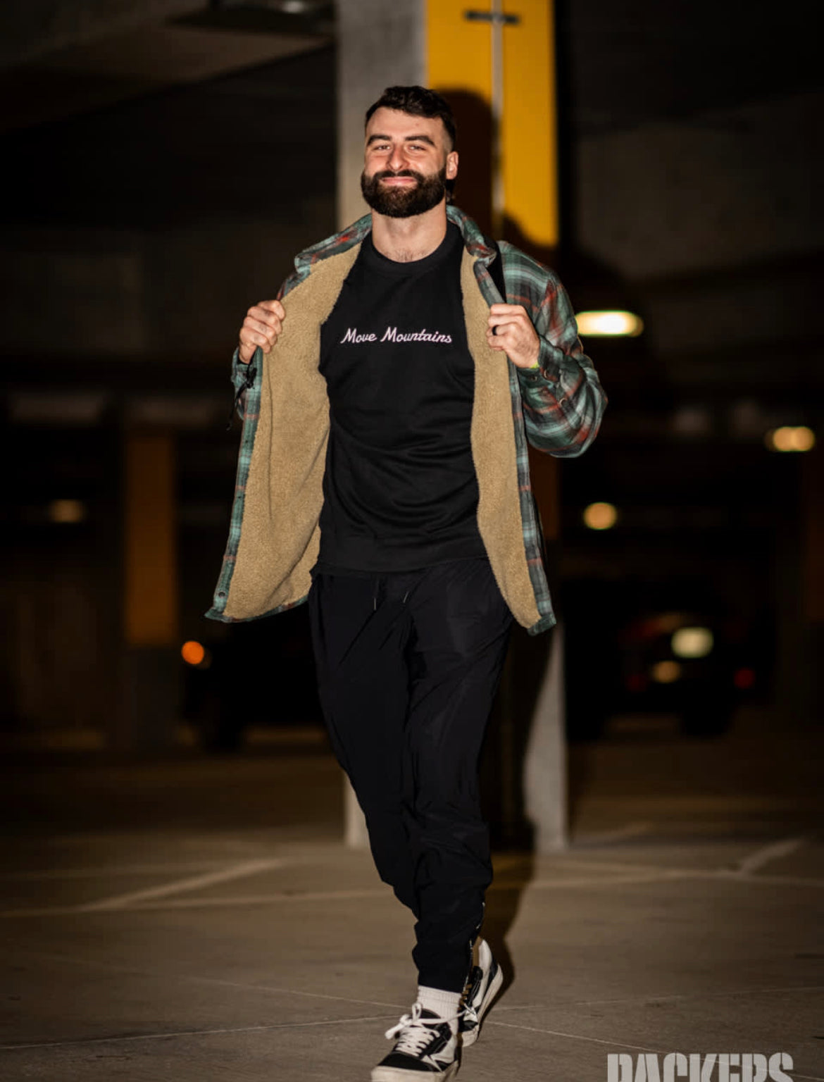 Move Mountains Sweatshirt - Midnight Black