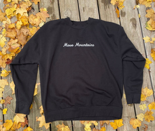 Move Mountains Sweatshirt - Midnight Black